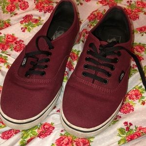 🐱 Burgundy Vans shoes